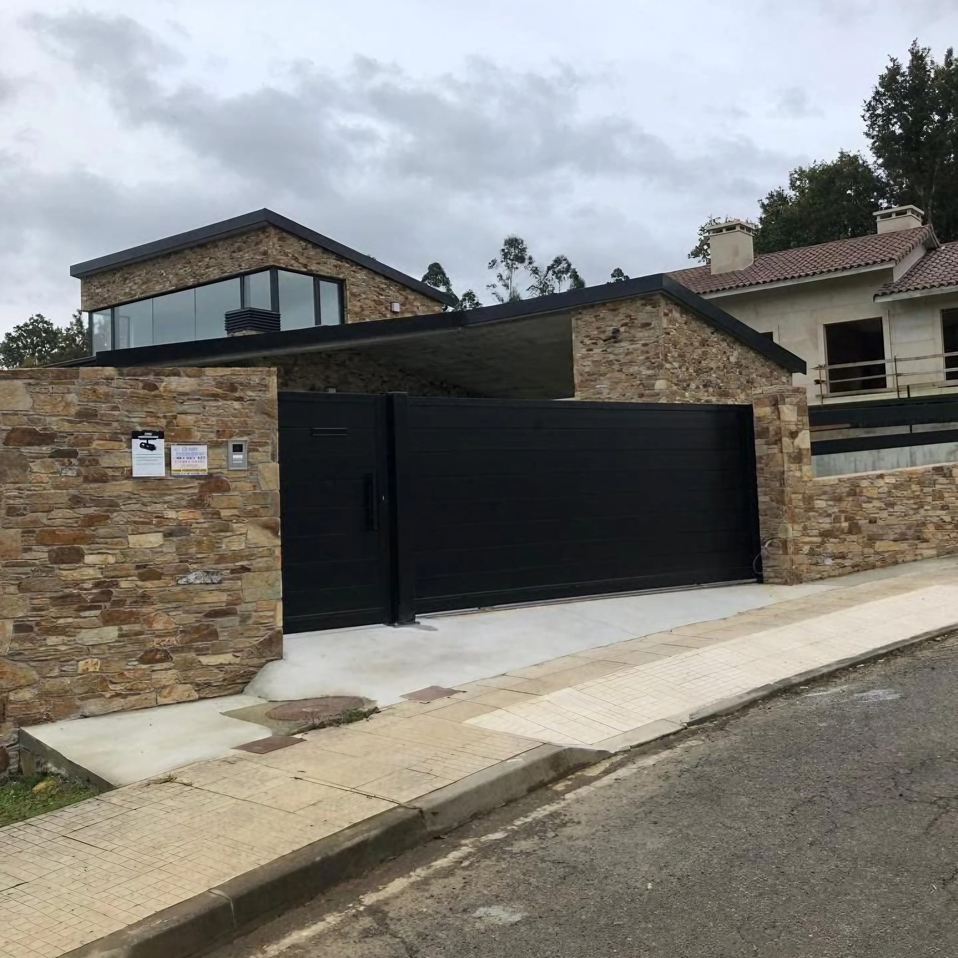 ¡También disponemos de estores para todos los gustos y necesidades!