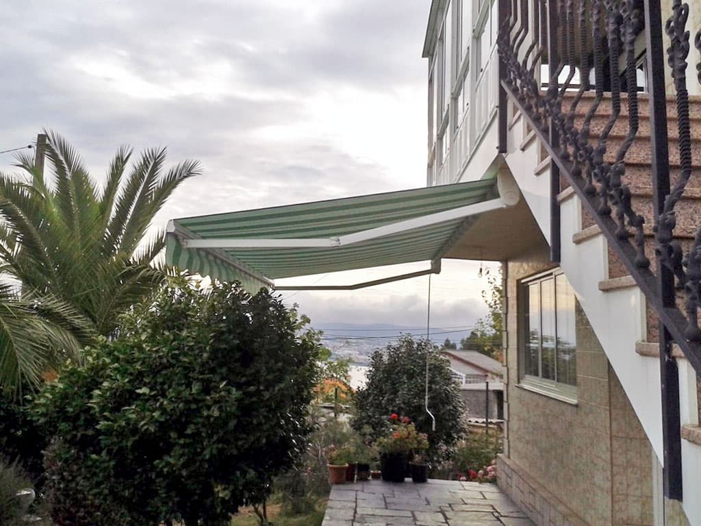 Expertos en la instalación de toldos para su terraza o balcón