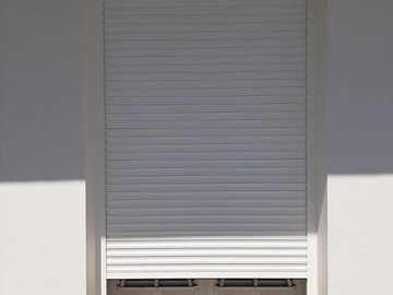 PERSIANA AUTOBLOCANTE BLANCA