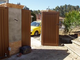 PORTAL Y PUERTA CON CHAPA MULTIUSOS