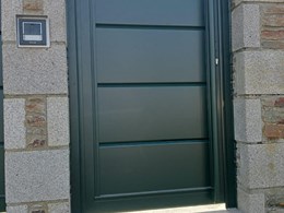 PUERTA PEATONAL DE ALUMINIO